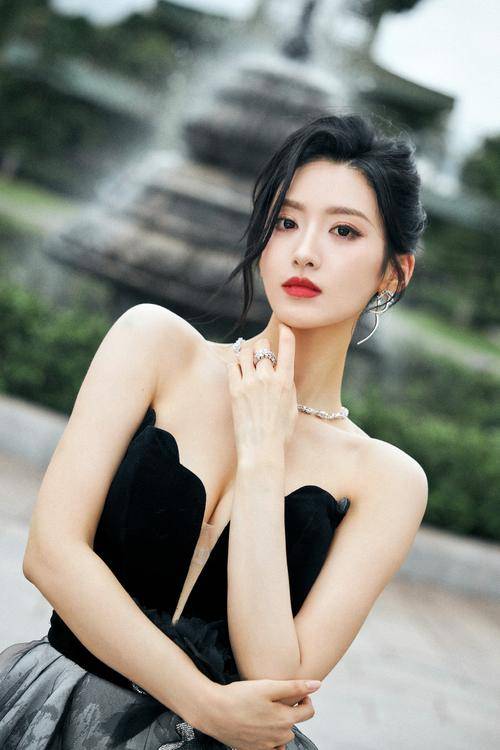 妈妈的朋友4整视频有翻译木瓜妈妈的朋友4整视频的探索与木瓜翻译的魅力-第3张图片