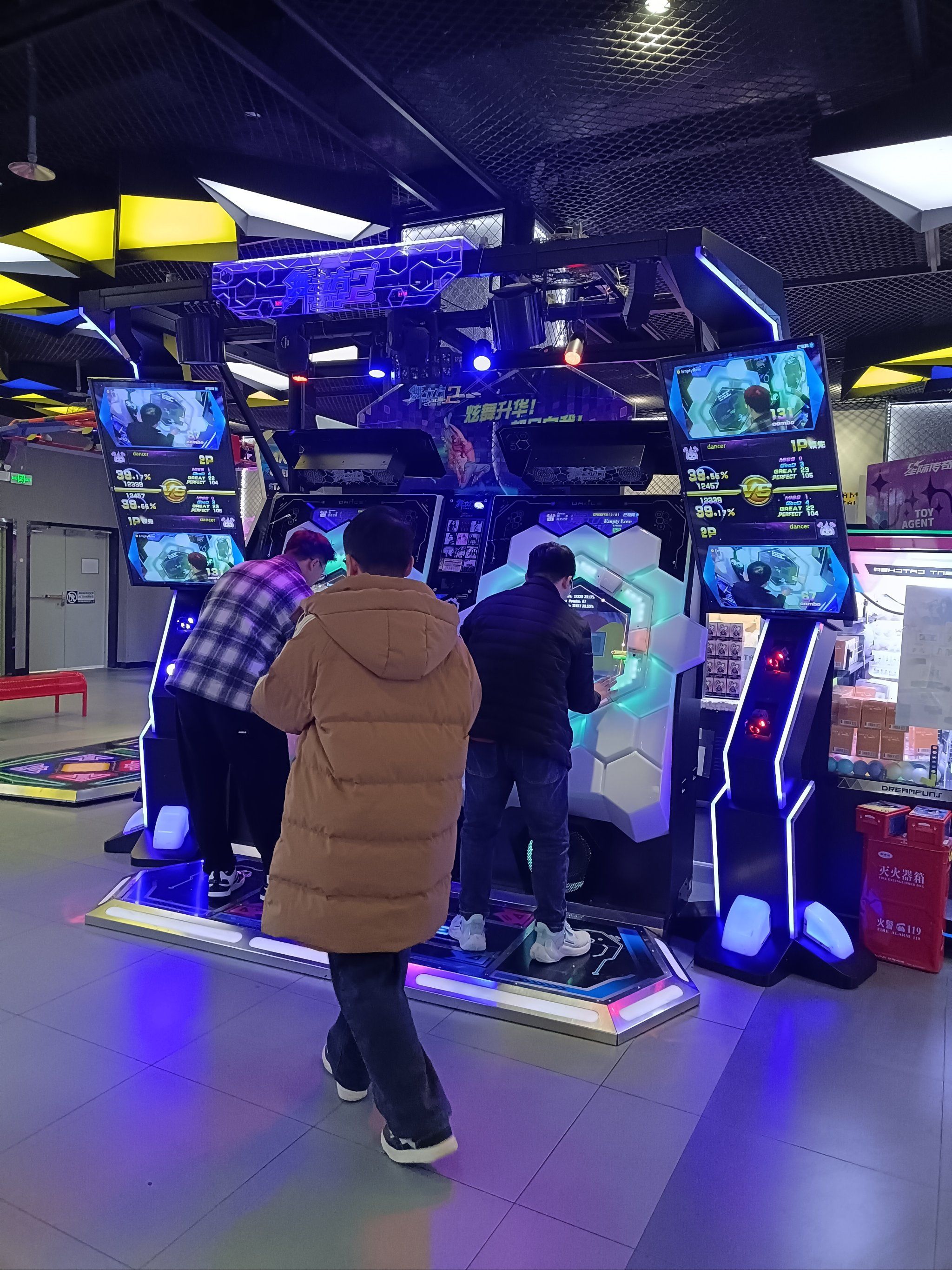 星际传奇好看吗豆瓣星际传奇，一部引人入胜的科幻巨作-第3张图片