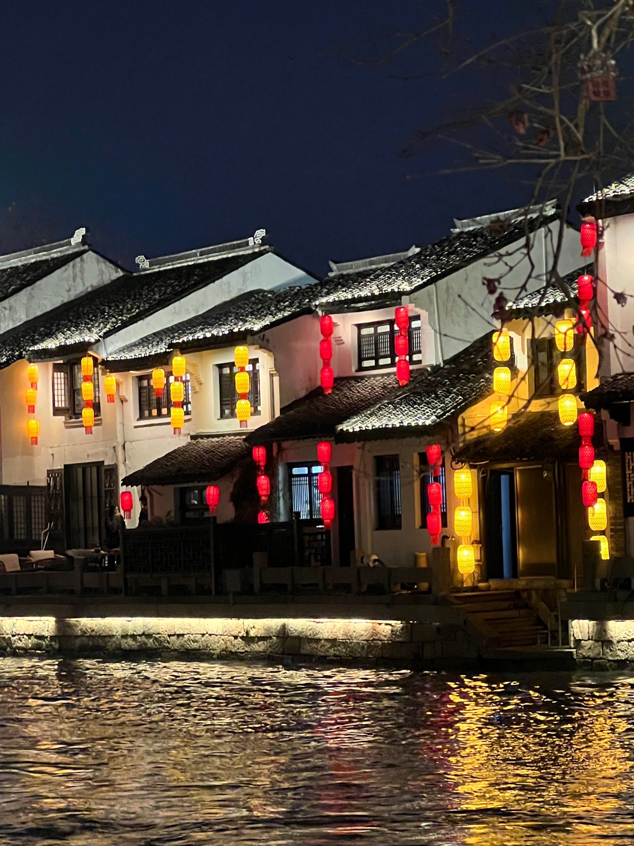 顾婕古街的魅力——探索Gujie的独特风情-第2张图片