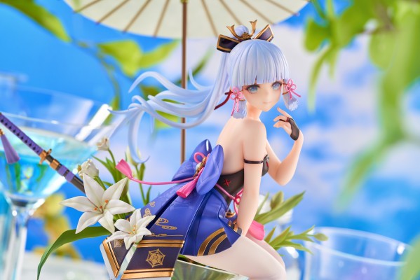 原神神里绫华展示原神神里绫华开襟图片与等身抱枕的魅力-第3张图片