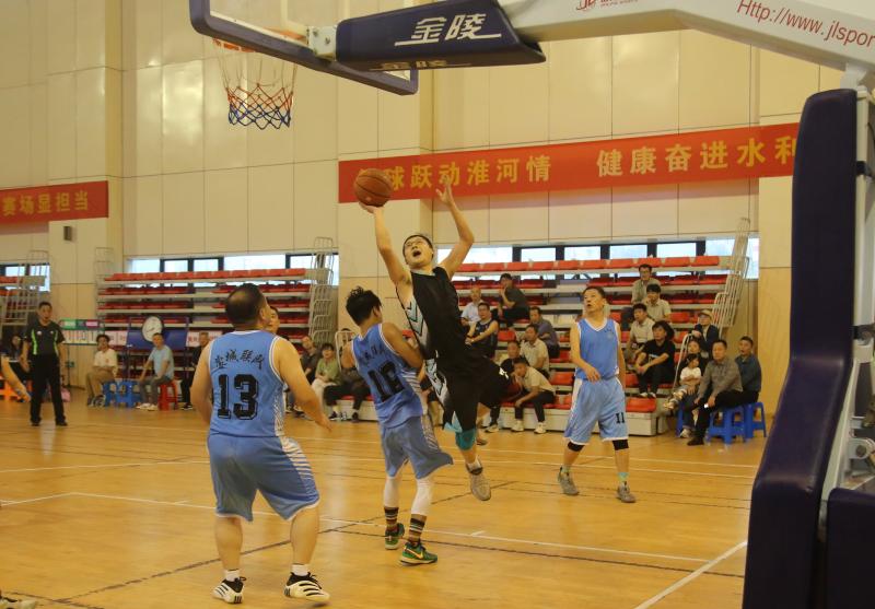 疯狂篮球疯狂篮球，热血、激情与梦想的舞台-第2张图片