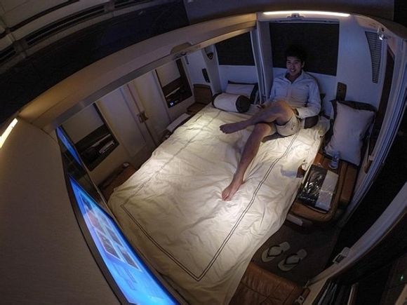 双人床上做的运动打扑克软件在线观看双人床上的健康运动与打扑克软件的探索-第2张图片