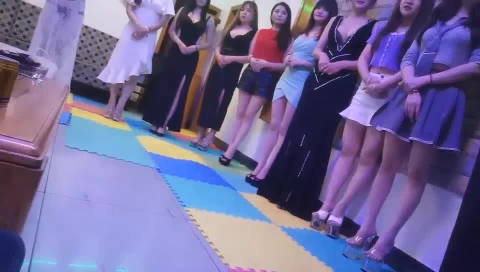 豪门的YIN荡生活揭秘豪门背后的YIN荡生活-第3张图片