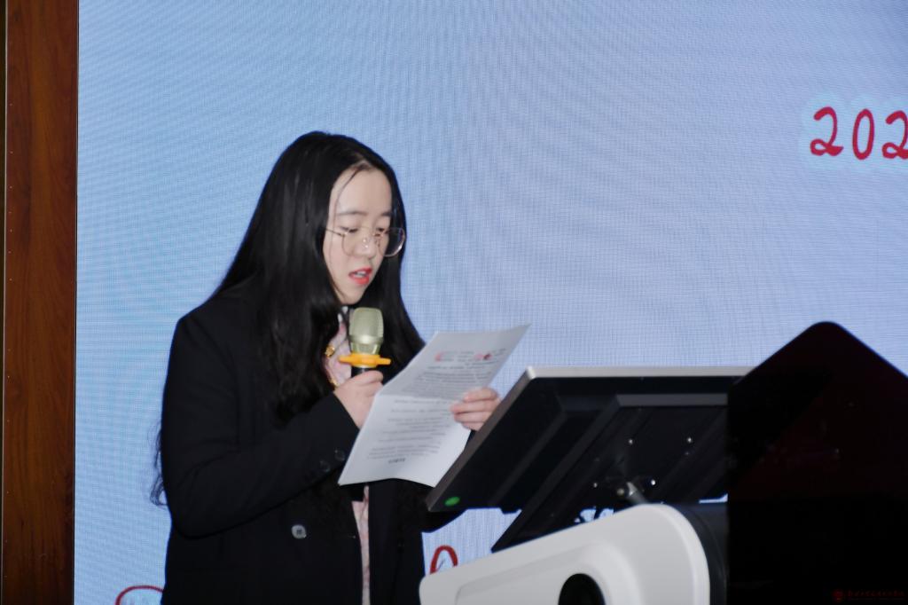 陈晴晴的医生之旅，无法承受的轻柔揉捏