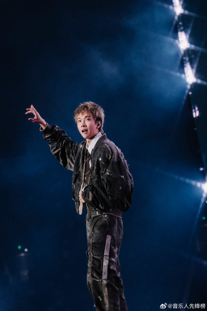 顶级RAPPER引领潮流——潮水一区的百度风采