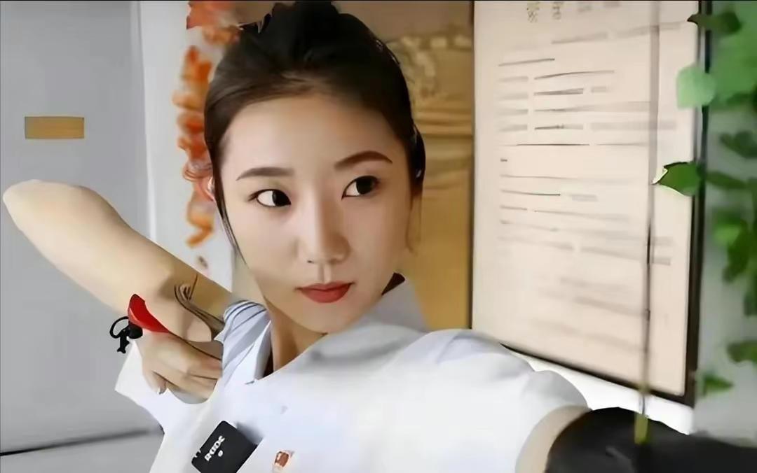 吕知樾与张津瑜，两位杰出人才的成长与交融-第2张图片