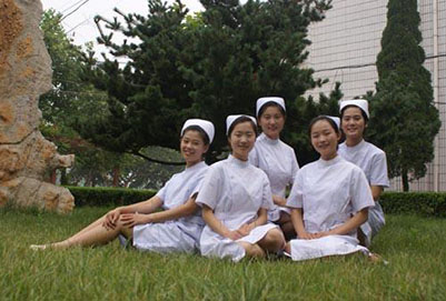 卫校破女轻点疼18分钟卫校女生教育的重要性与成长过程中的小挑战-第1张图片