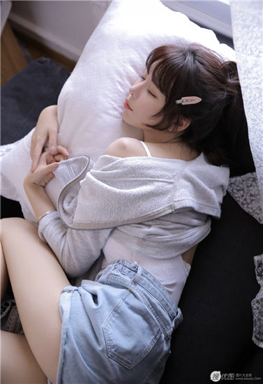 绿巨人WWW与榴莲草莓的奇妙世界——免费探索之旅