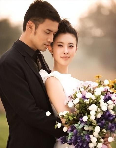 国模双人拍炮人体图片国模双人摄影艺术探讨，人体图片的创作与界限