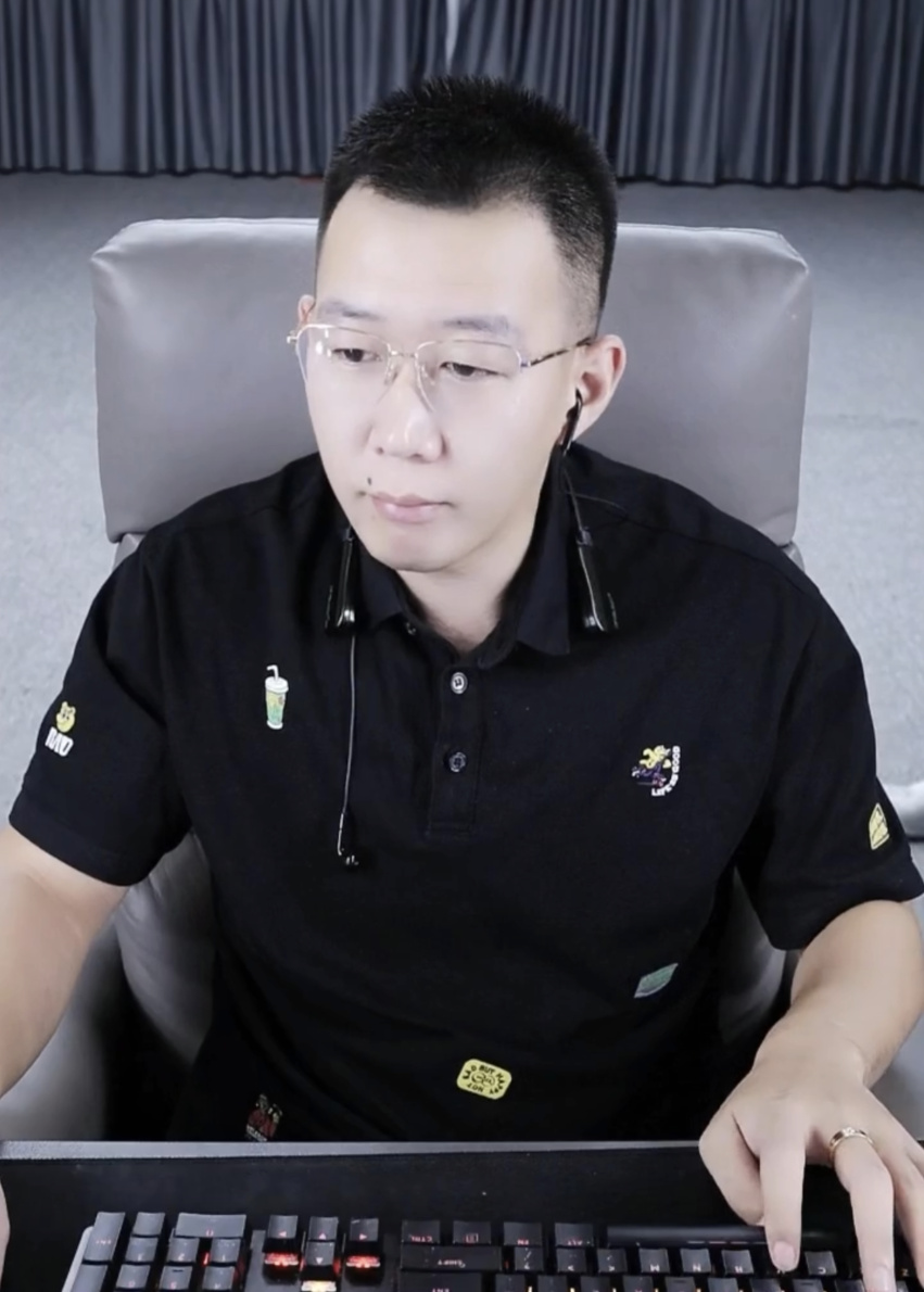 YY小白龙遭遇暴力事件，真相与反思