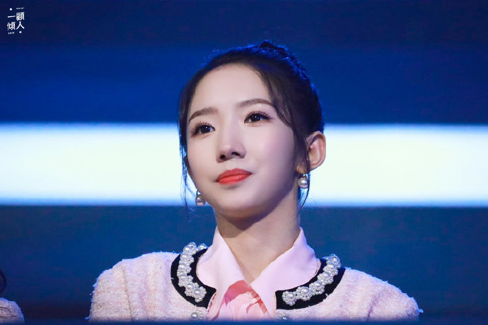 怎么吸女生小头头如何正确与女生互动——关于吸引女性注意的误解与澄清-第1张图片