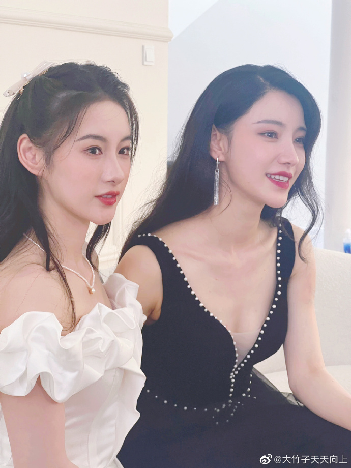 唐楚楚江辰小说免费阅读唐楚楚与江辰，一段青春的交织