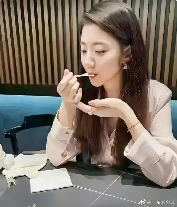 胖妹做菜全部视频 近期外网张津瑜视频观看途径与解析-第2张图片
