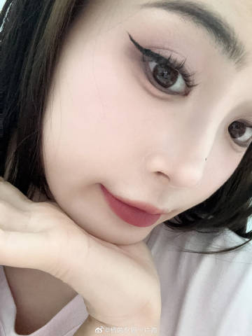 色喔喔视频在线观看的体验与探索