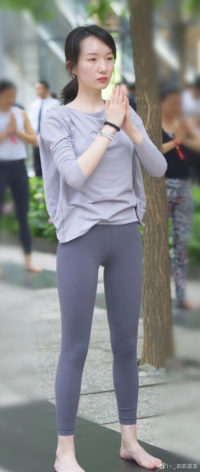 免费看美女全身的软件，安全、合法且值得一试的体验-第1张图片