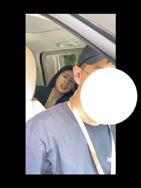 关于视频内容中一边添奶一边添的探讨