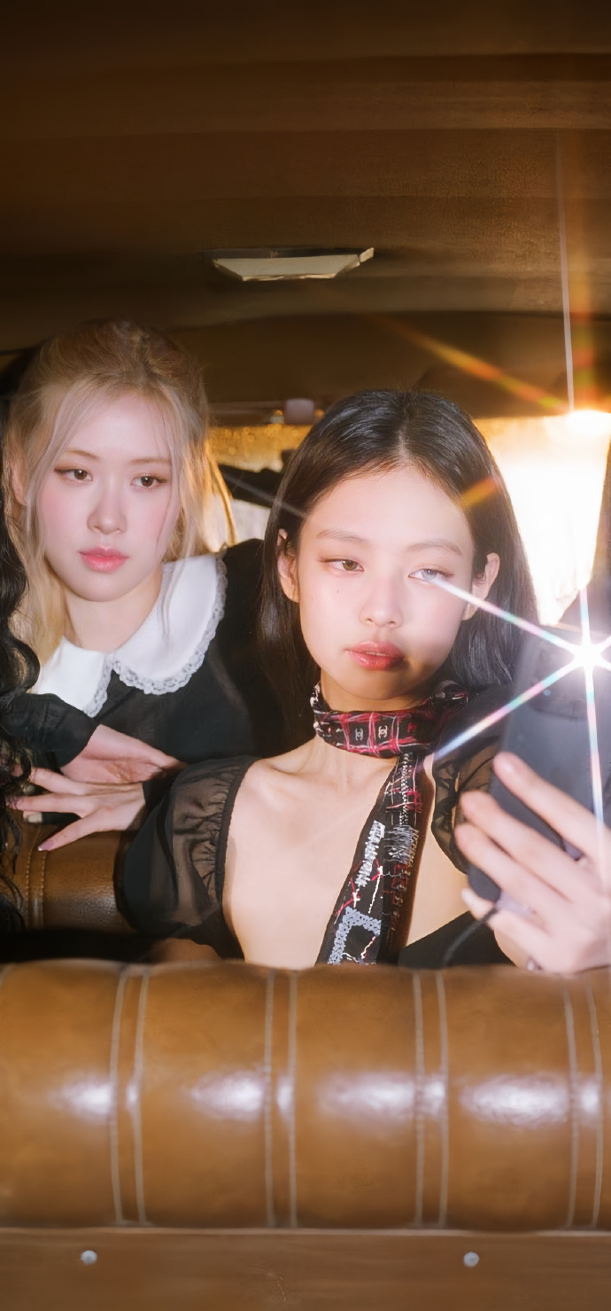 JENNIE水好多探索JENNIE的魅力，水润之美的秘密