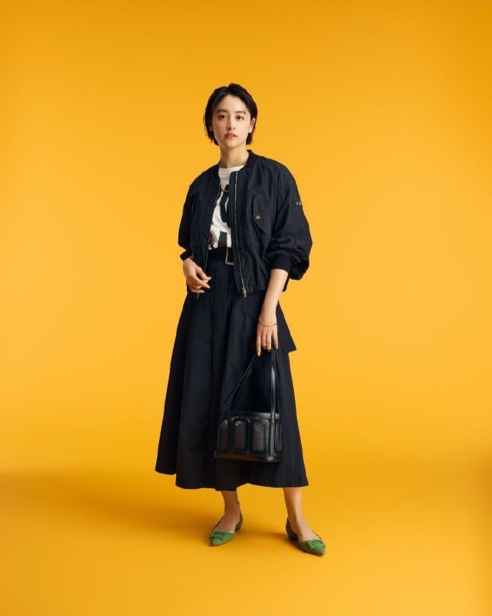 山本美月多少岁山本美香，一位独特的艺术之光-第2张图片