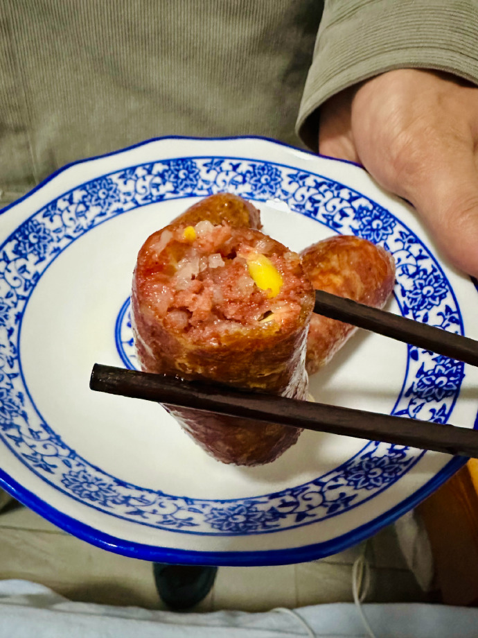 哥哥的独特美食——大香肠，美味无穷-第2张图片