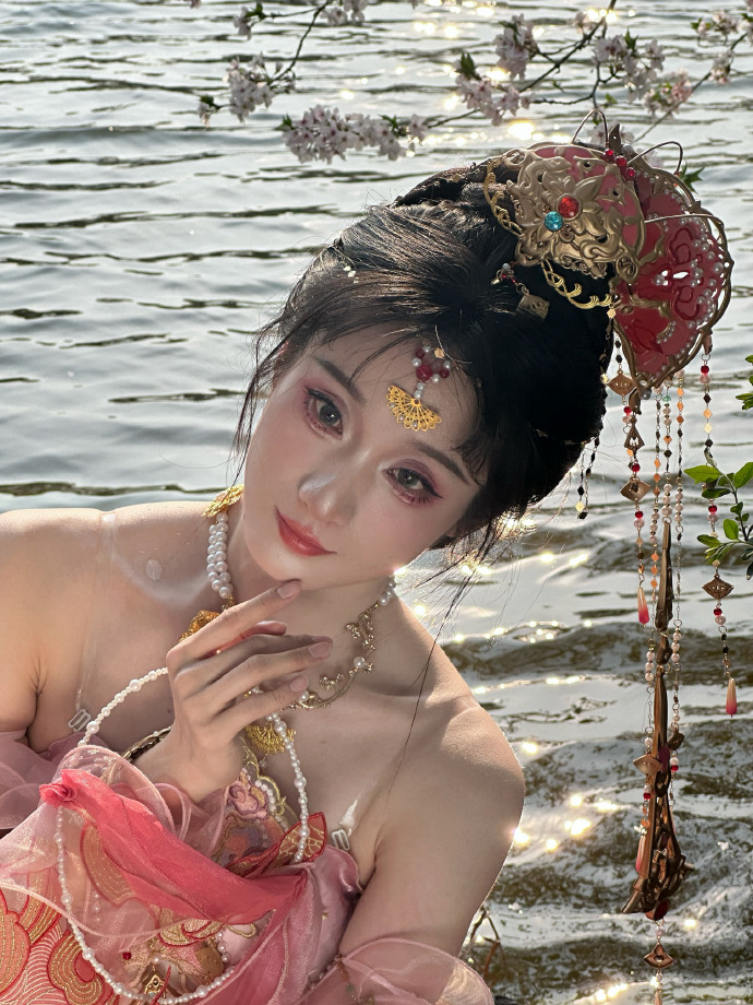七秀丹七秀之璀璨绽放-第2张图片