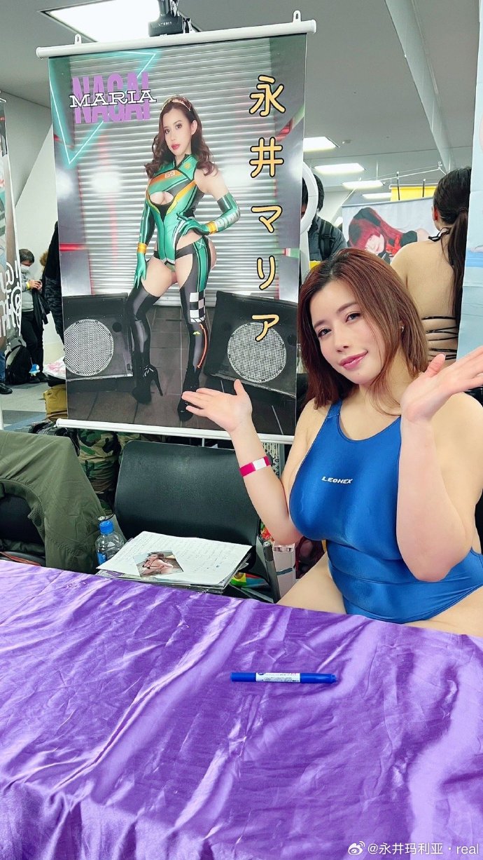 丰满人妻的精油按摩做爰BD电影丰满人妻的精油按摩与爱之体验
