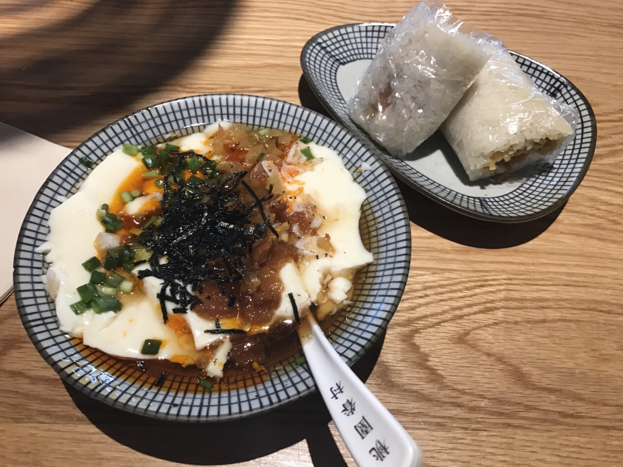 亚精产品一二三三三早餐店亚精产品与早餐新风尚——探访一二三三三早餐店的独特魅力-第2张图片